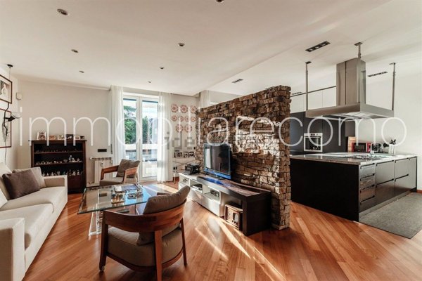 appartamento in vendita a Como in zona Como Centro