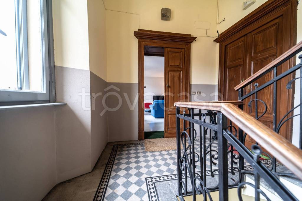 appartamento in vendita a Como in zona Borghi
