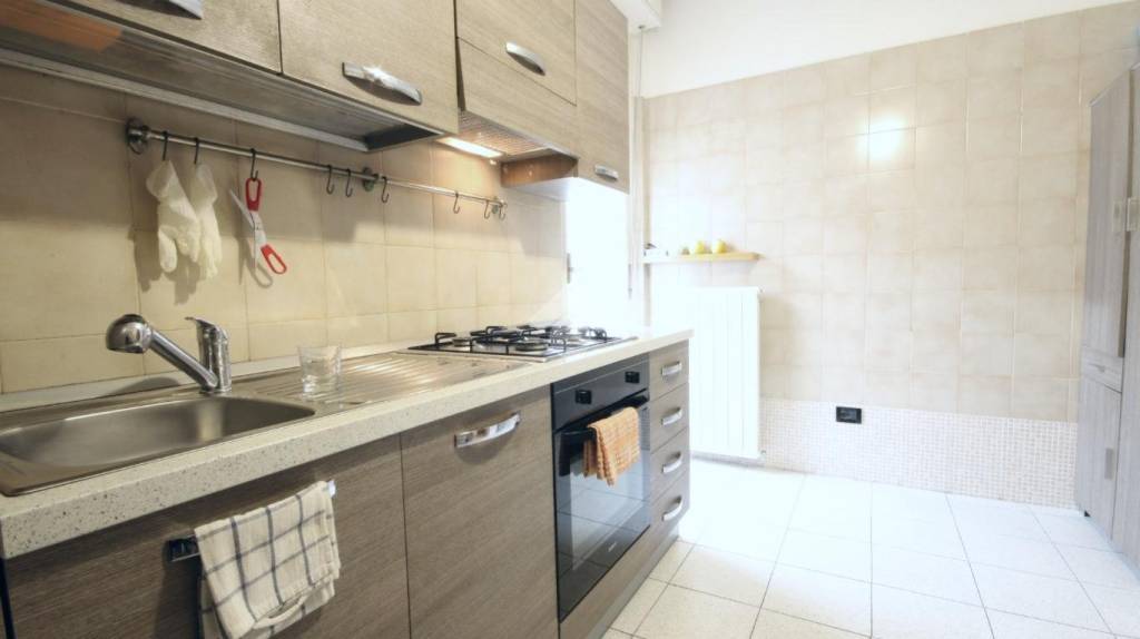 appartamento in vendita a Como in zona Ponte Chiasso