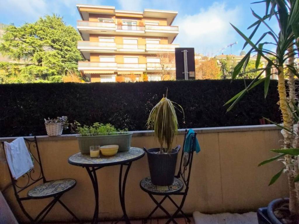 appartamento in vendita a Como in zona Valduce