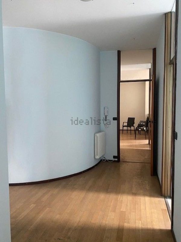 appartamento in vendita a Como in zona Como Centro