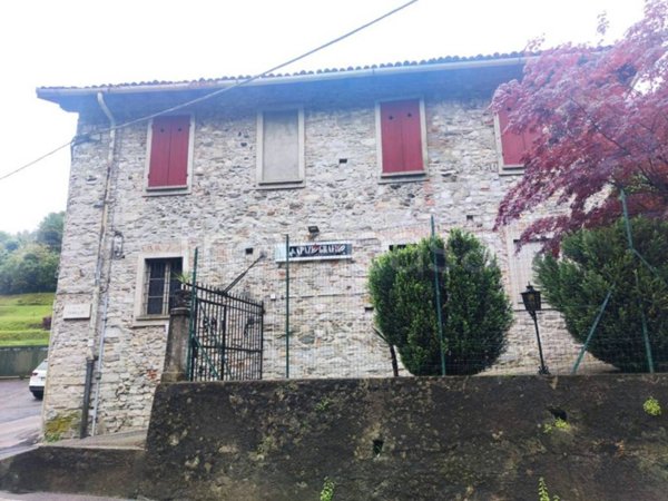 appartamento in vendita a Como in zona Como Centro