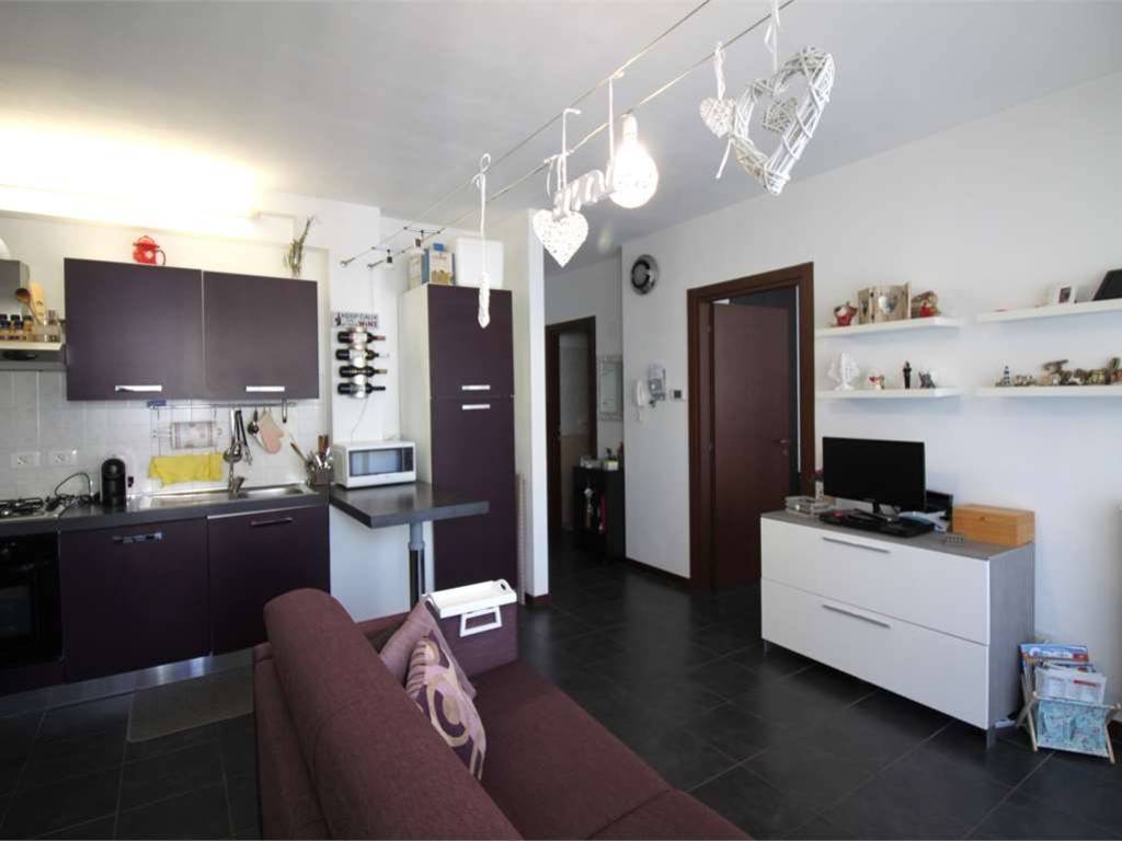 appartamento in vendita a Como in zona Albate