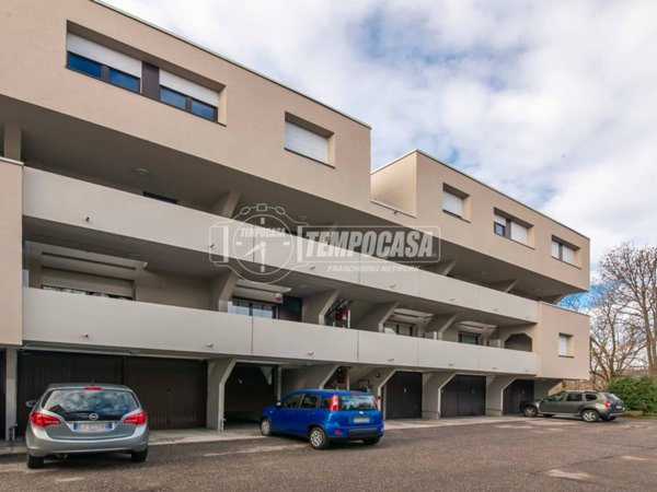 appartamento in vendita a Como in zona Prestino