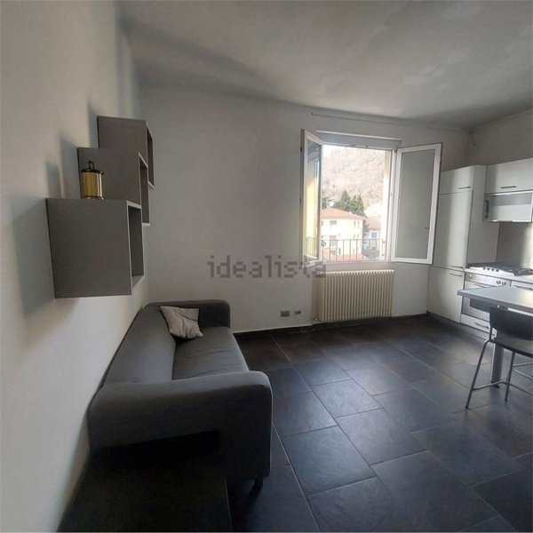 appartamento in vendita a Como in zona Camerlata