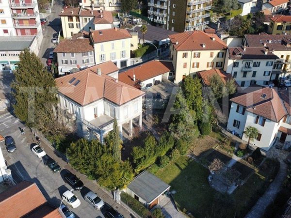 casa indipendente in vendita a Como in zona Borghi