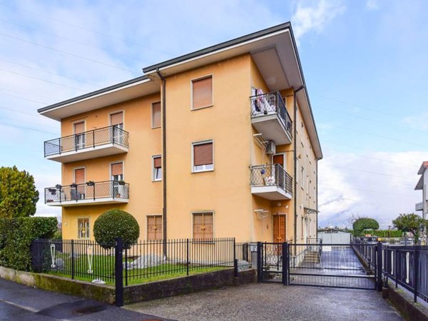 appartamento in vendita a Como in zona Sagnino