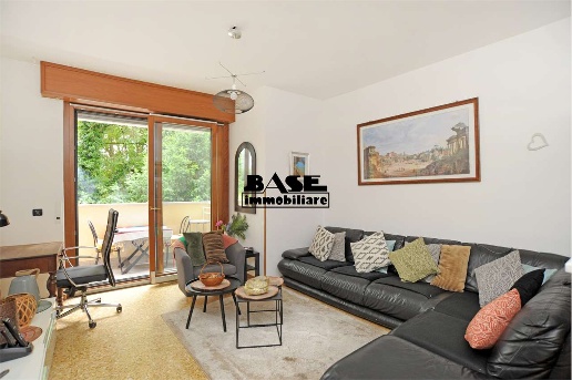 appartamento in vendita a Como in zona Albate