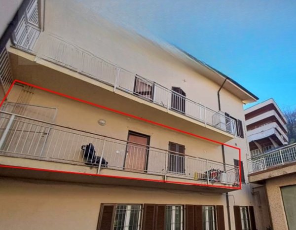 appartamento in vendita a Como in zona Caserme