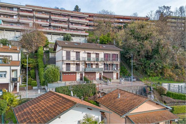 casa indipendente in vendita a Como in zona Sagnino