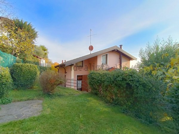 casa indipendente in vendita a Como in zona Como Centro