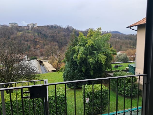 casa indipendente in vendita a Como in zona Camnago Volta