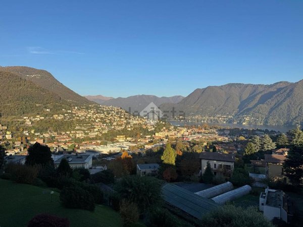 appartamento in vendita a Como in zona Sagnino