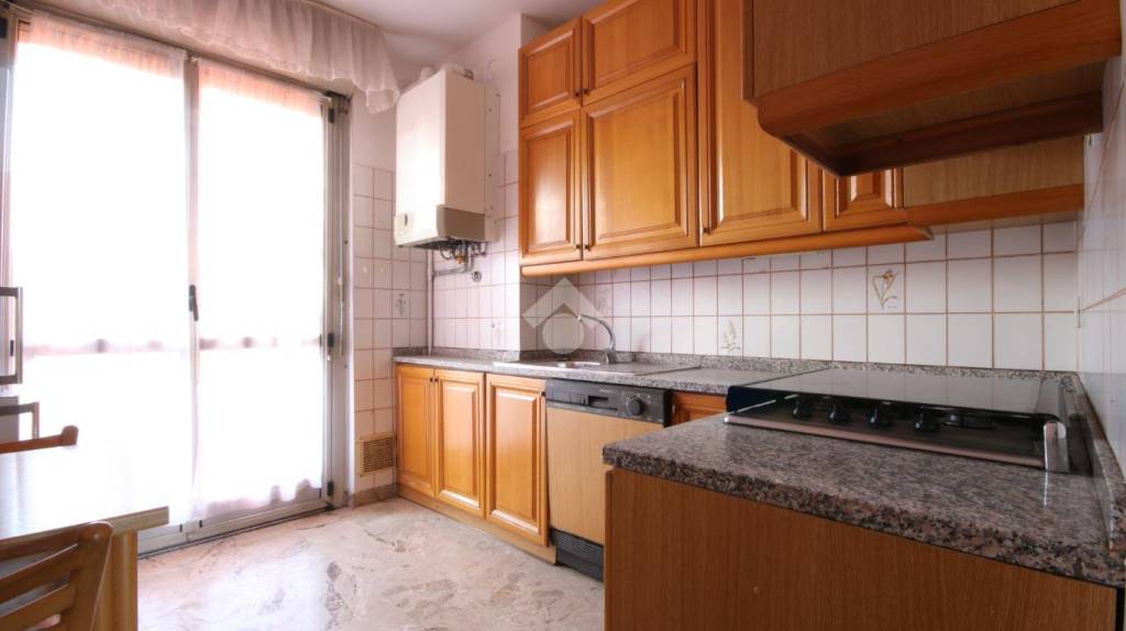 appartamento in vendita a Como in zona Sagnino