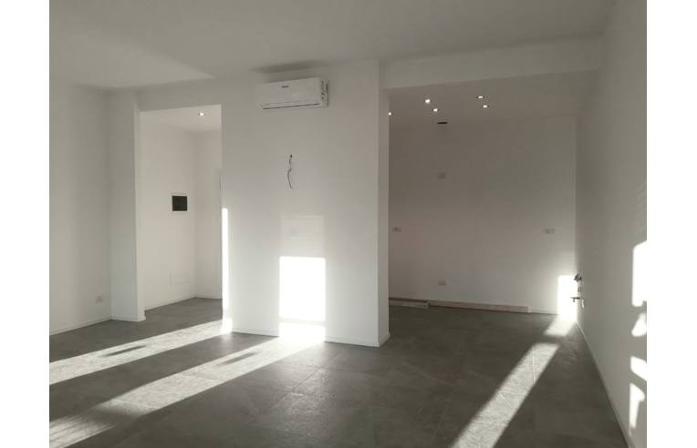 appartamento in vendita a Como in zona Borghi