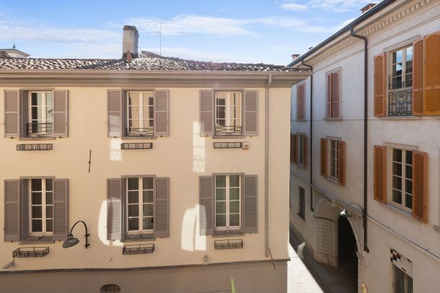 appartamento in vendita a Como in zona Como Centro