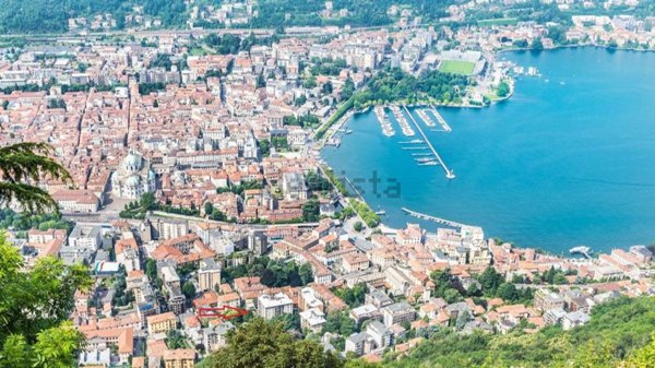 appartamento in vendita a Como in zona Prudenziana