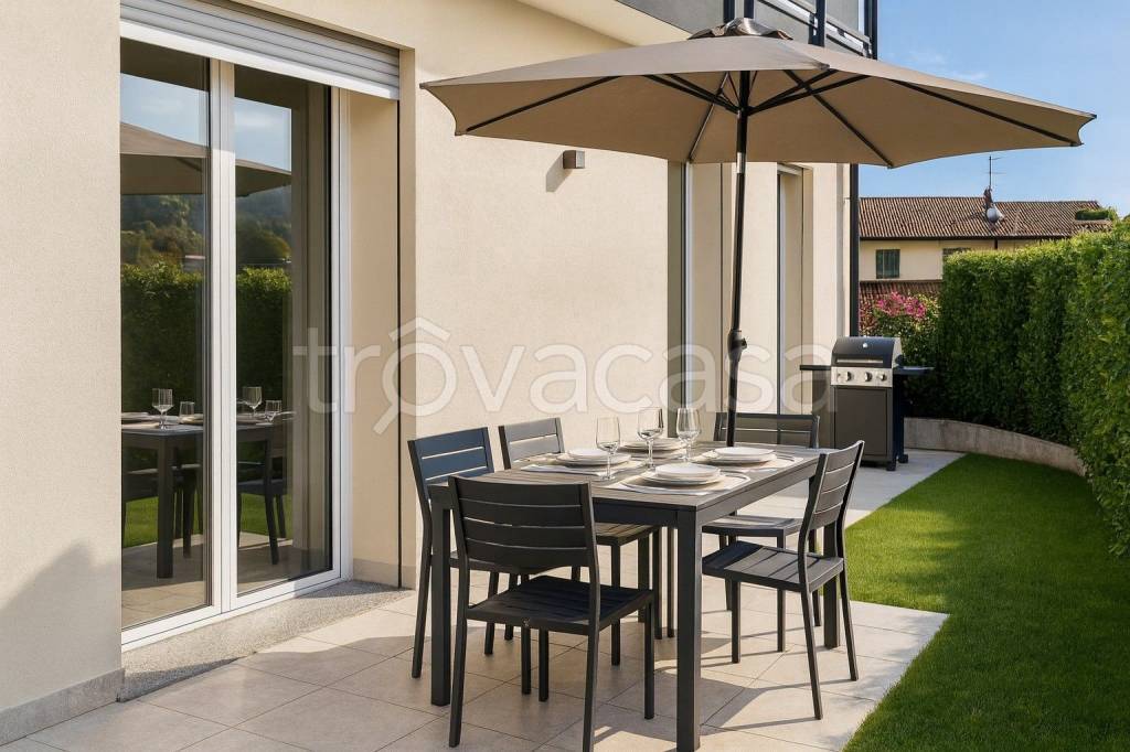 appartamento in vendita a Como in zona Tavernola