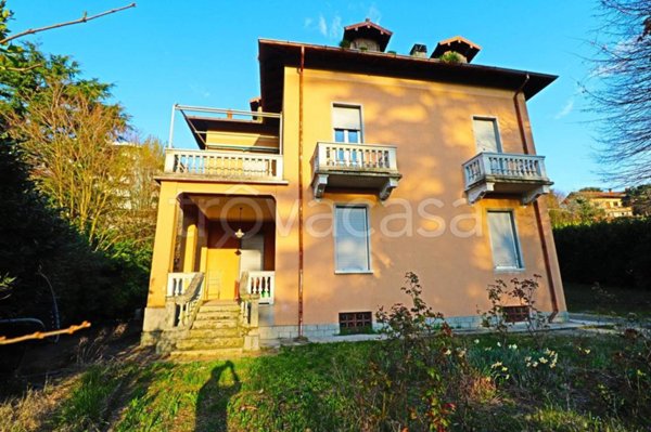 casa indipendente in vendita a Como in zona Sagnino
