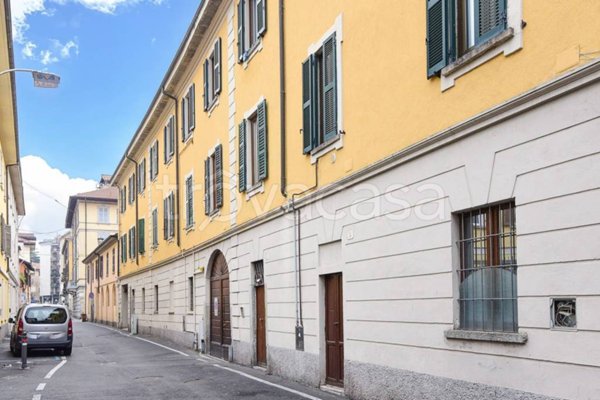 appartamento in vendita a Como in zona Borghi