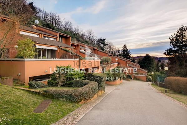 casa indipendente in vendita a Como in zona Como Centro
