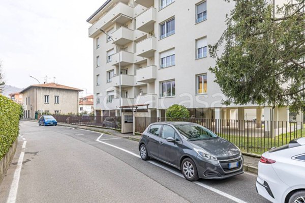 appartamento in vendita a Como in zona Rebbio