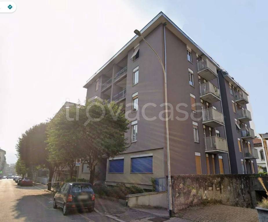 appartamento in vendita a Como in zona Borghi