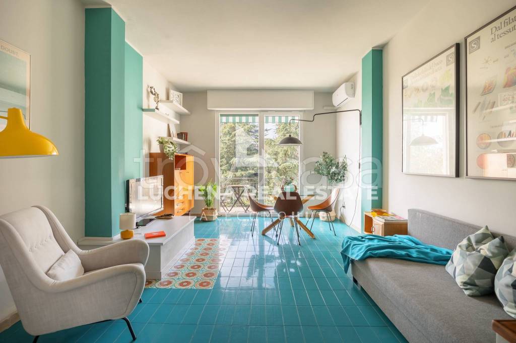 appartamento in vendita a Como in zona La Costa