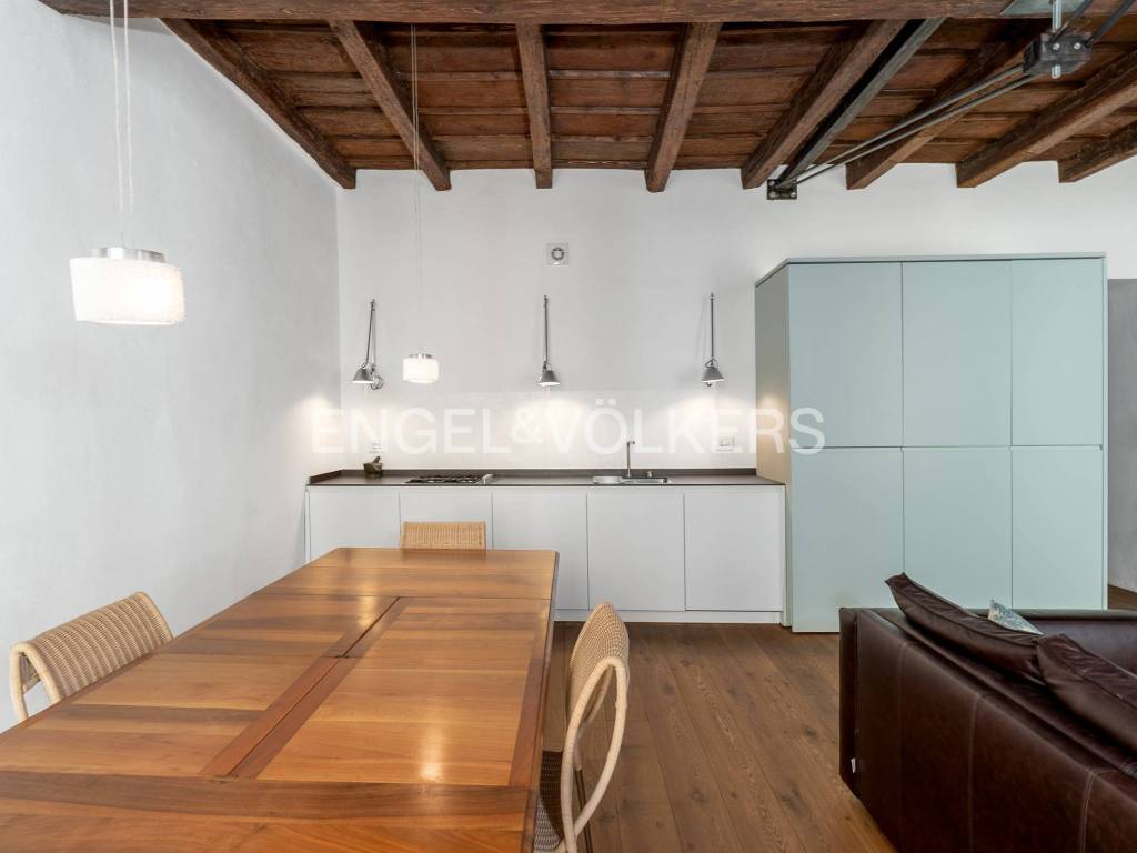 appartamento in vendita a Como in zona Como Centro