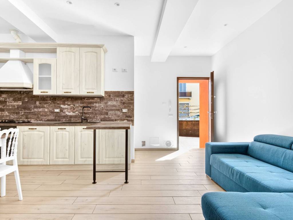 appartamento in vendita a Como in zona Trecallo