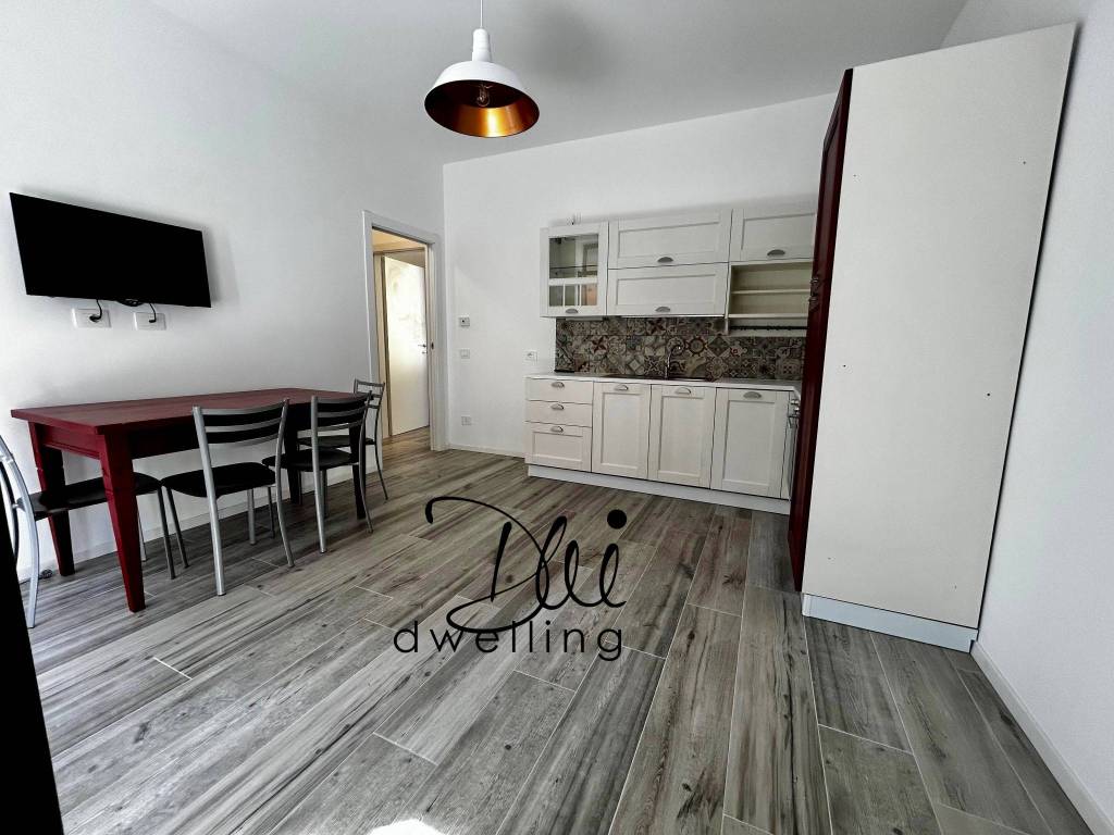 appartamento in vendita a Como in zona Lora