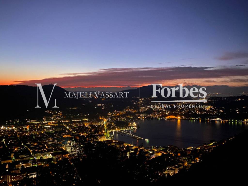 casa indipendente in vendita a Como in zona Civiglio