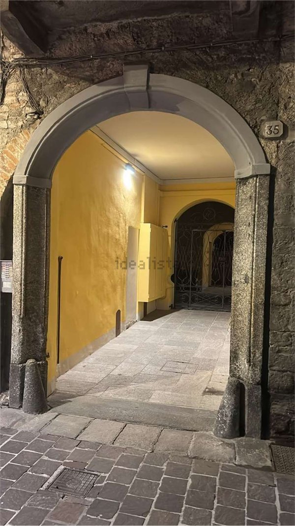 appartamento in vendita a Como in zona Como Centro