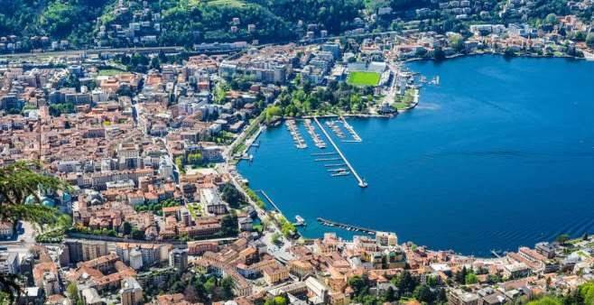 appartamento in vendita a Como in zona Borghi