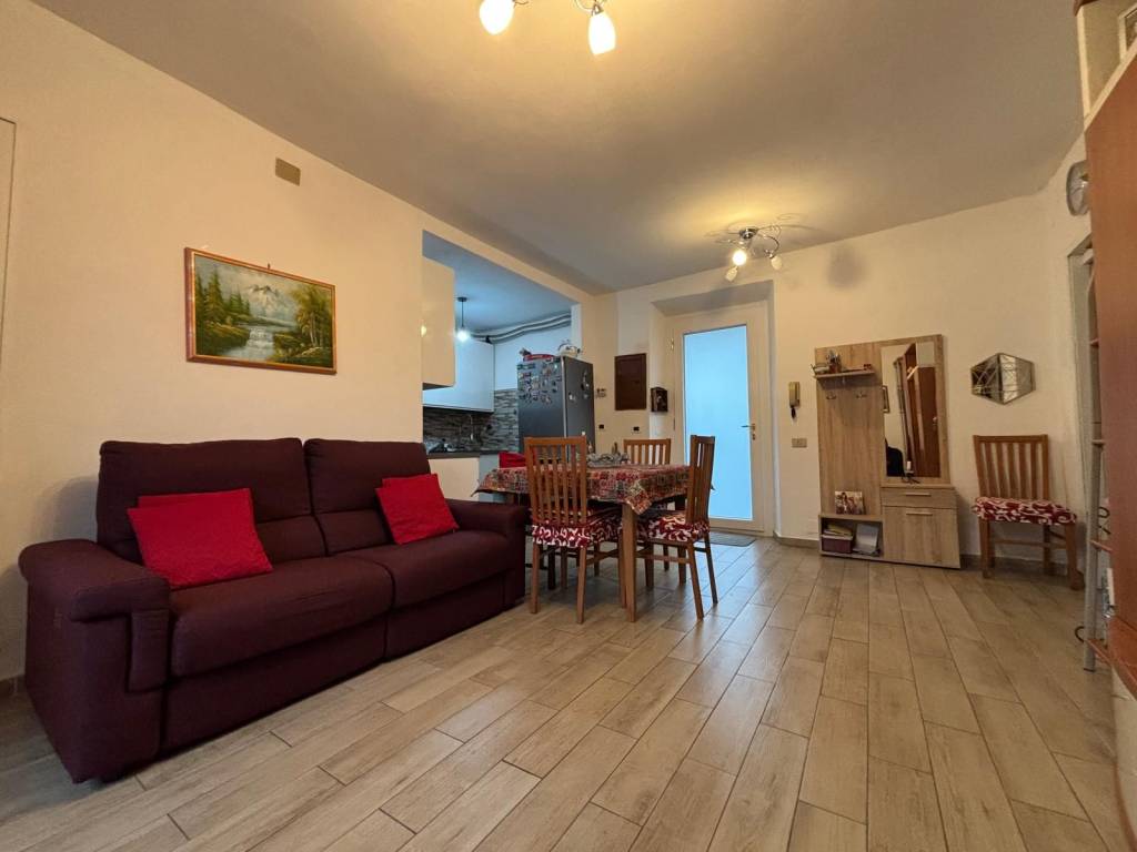 appartamento in vendita a Como in zona Borghi