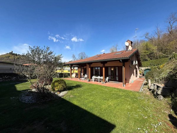casa indipendente in vendita a Como in zona Trecallo