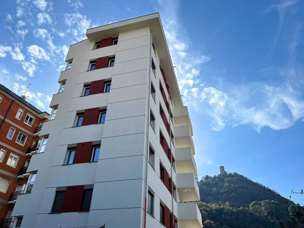 appartamento in vendita a Como in zona Borghi