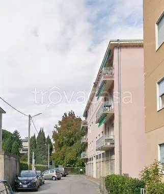 appartamento in vendita a Como in zona Tavernola