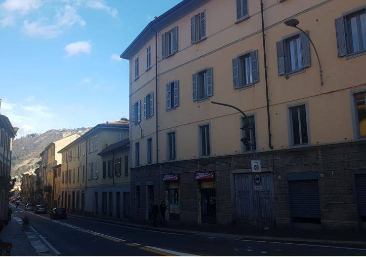 appartamento in vendita a Como in zona Borghi