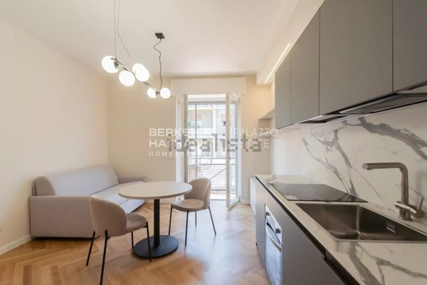 appartamento in vendita a Como in zona Como Centro
