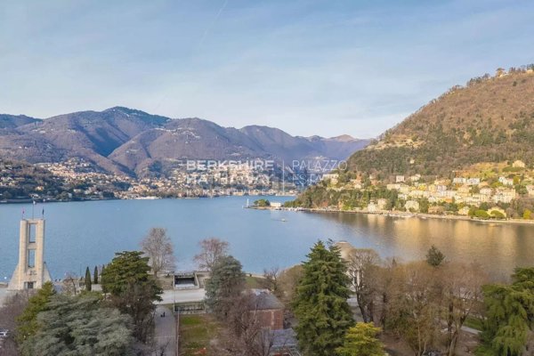 appartamento in vendita a Como in zona Como Centro