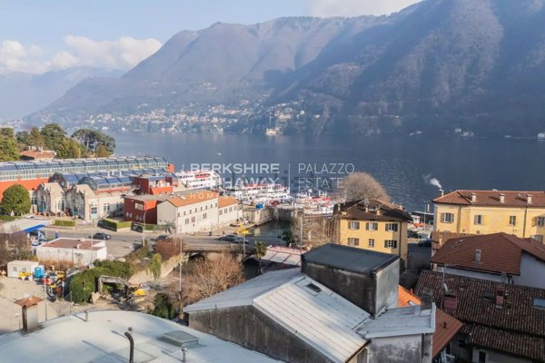 appartamento in vendita a Como in zona Tavernola