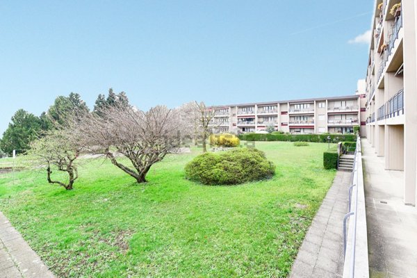 appartamento in vendita a Como in zona Prestino