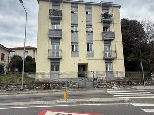 appartamento in vendita a Como in zona Prestino