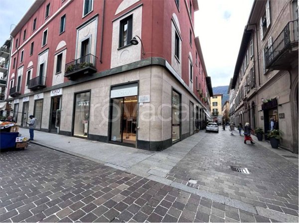 appartamento in vendita a Como in zona Como Centro