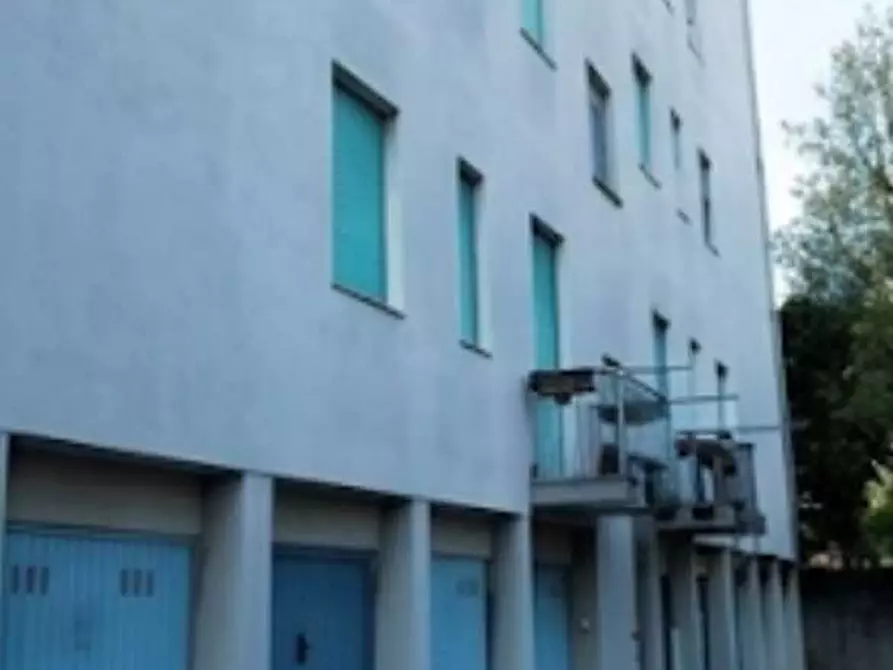 appartamento in vendita a Como in zona Tavernola