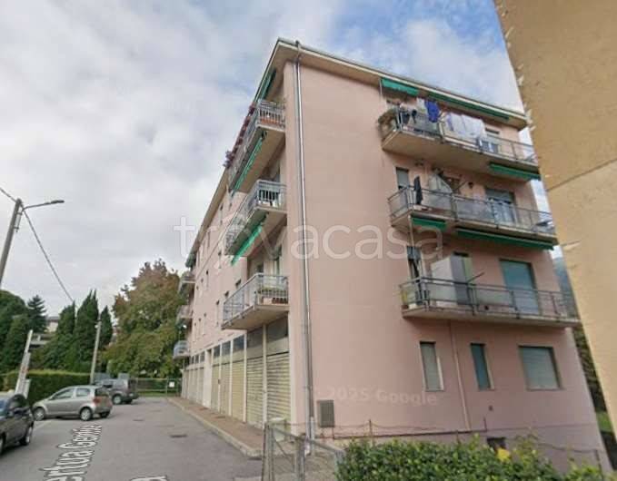 appartamento in vendita a Como in zona Tavernola