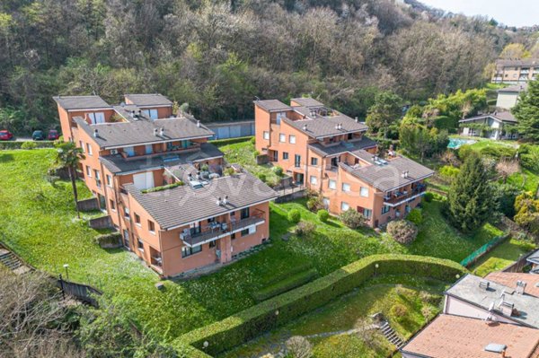 appartamento in vendita a Como in zona Tavernola