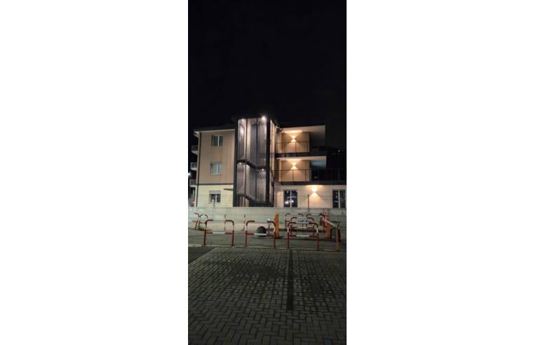 appartamento in vendita a Como in zona Tavernola