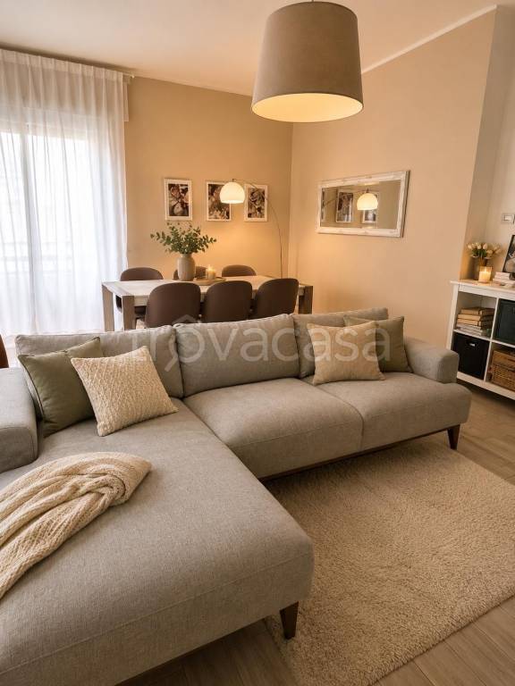 appartamento in vendita a Como in zona Albate